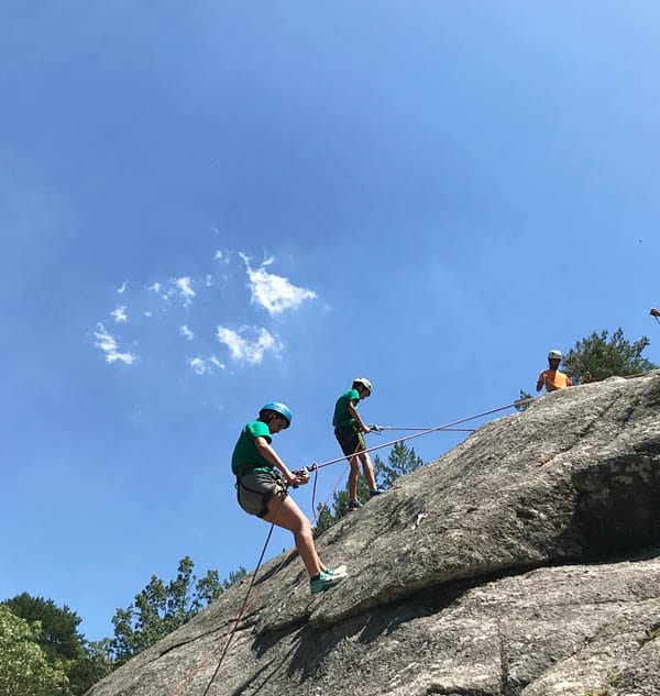 Actividad Multiaventura para Colegios en Madrid con Dreampeaks
